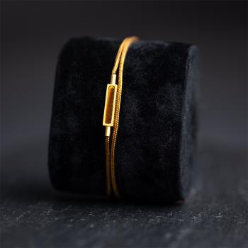 Preview: 1,5 mm braunes Nylonarmband mit einem Tigerauge-Stein - Talis Brown Gold